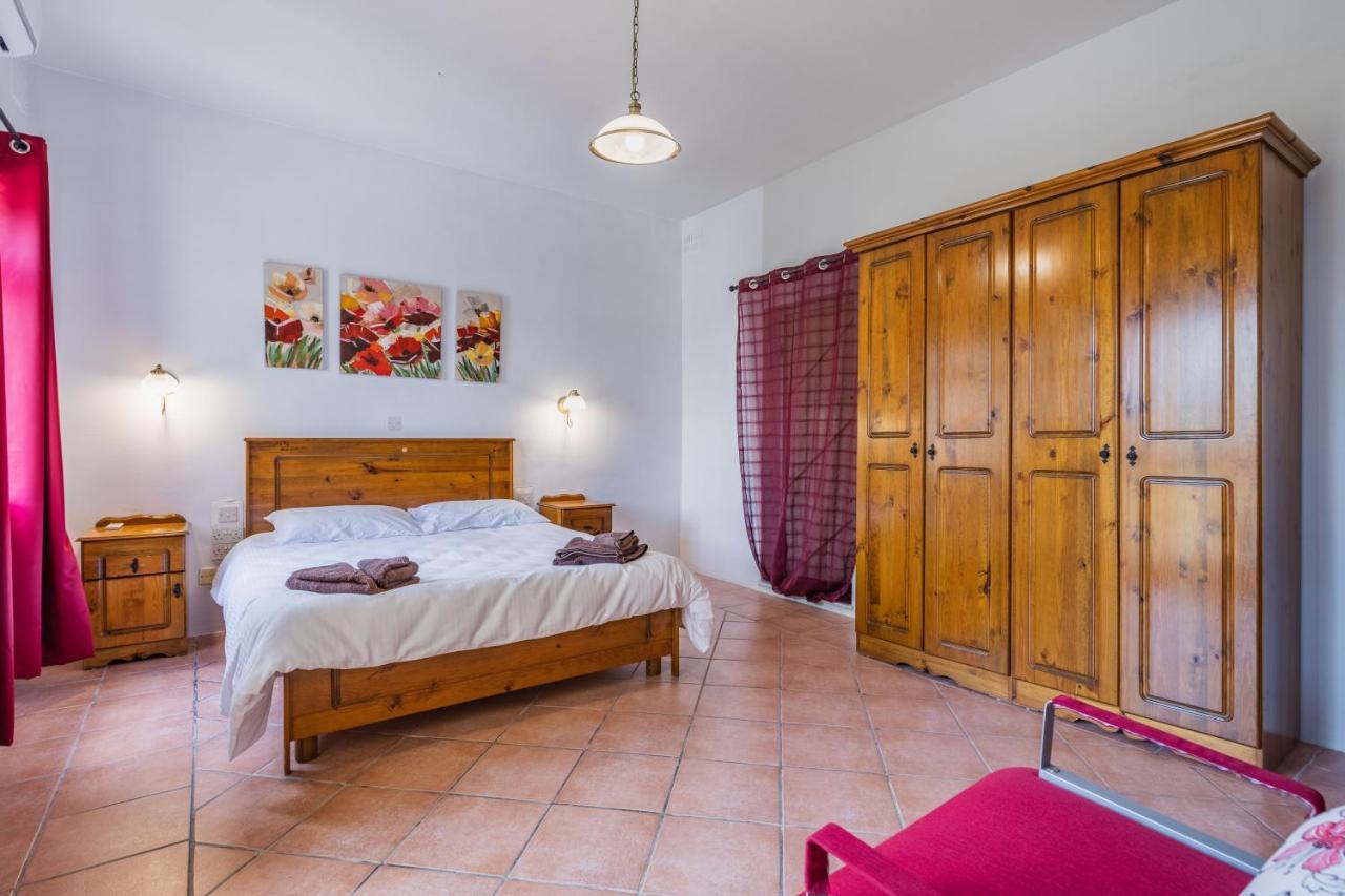 Charming Duplex Apartment In The Centre Of Sliema Esterno foto